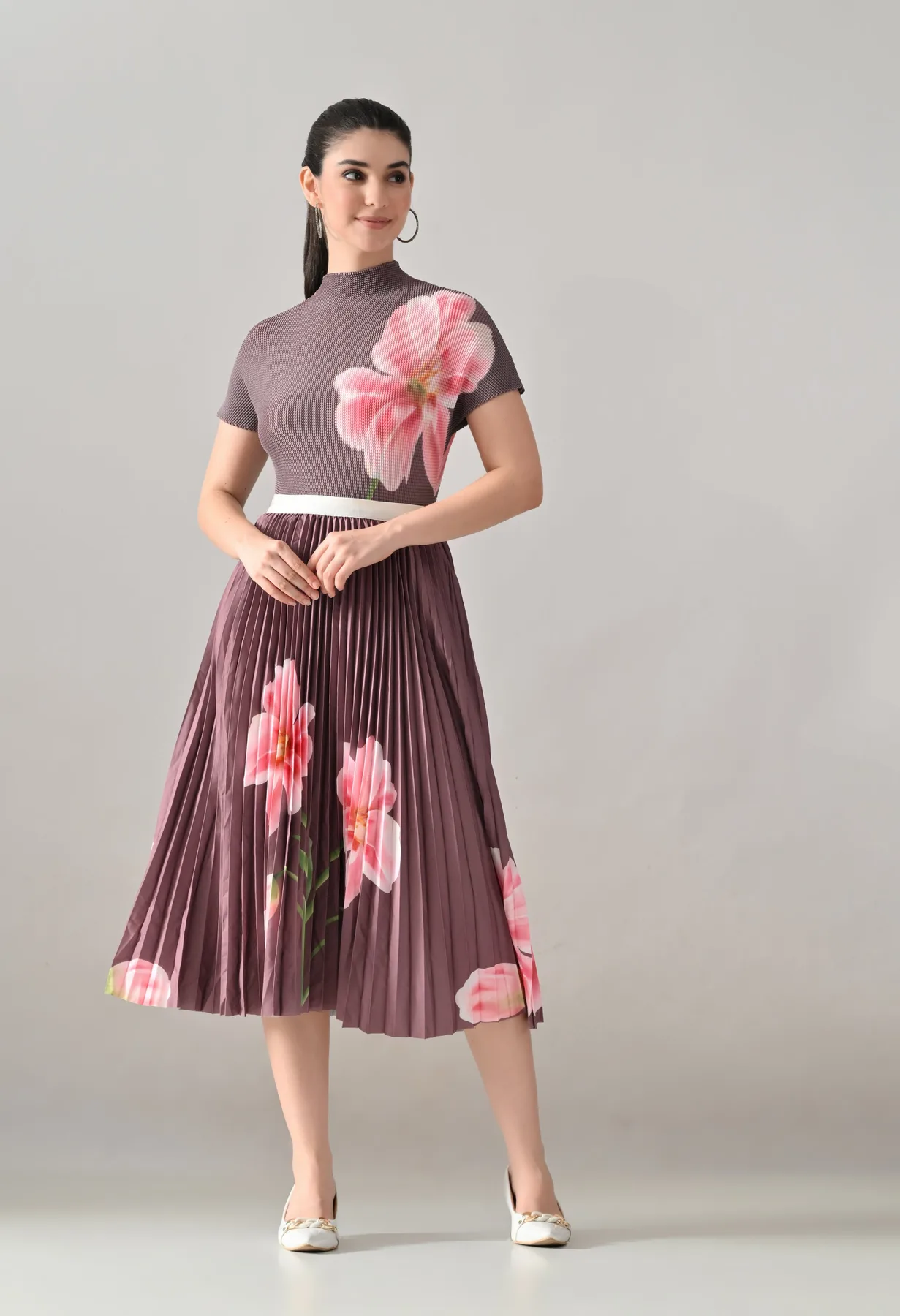 Floral Printed Pleated Two-Piece Set - Image 3