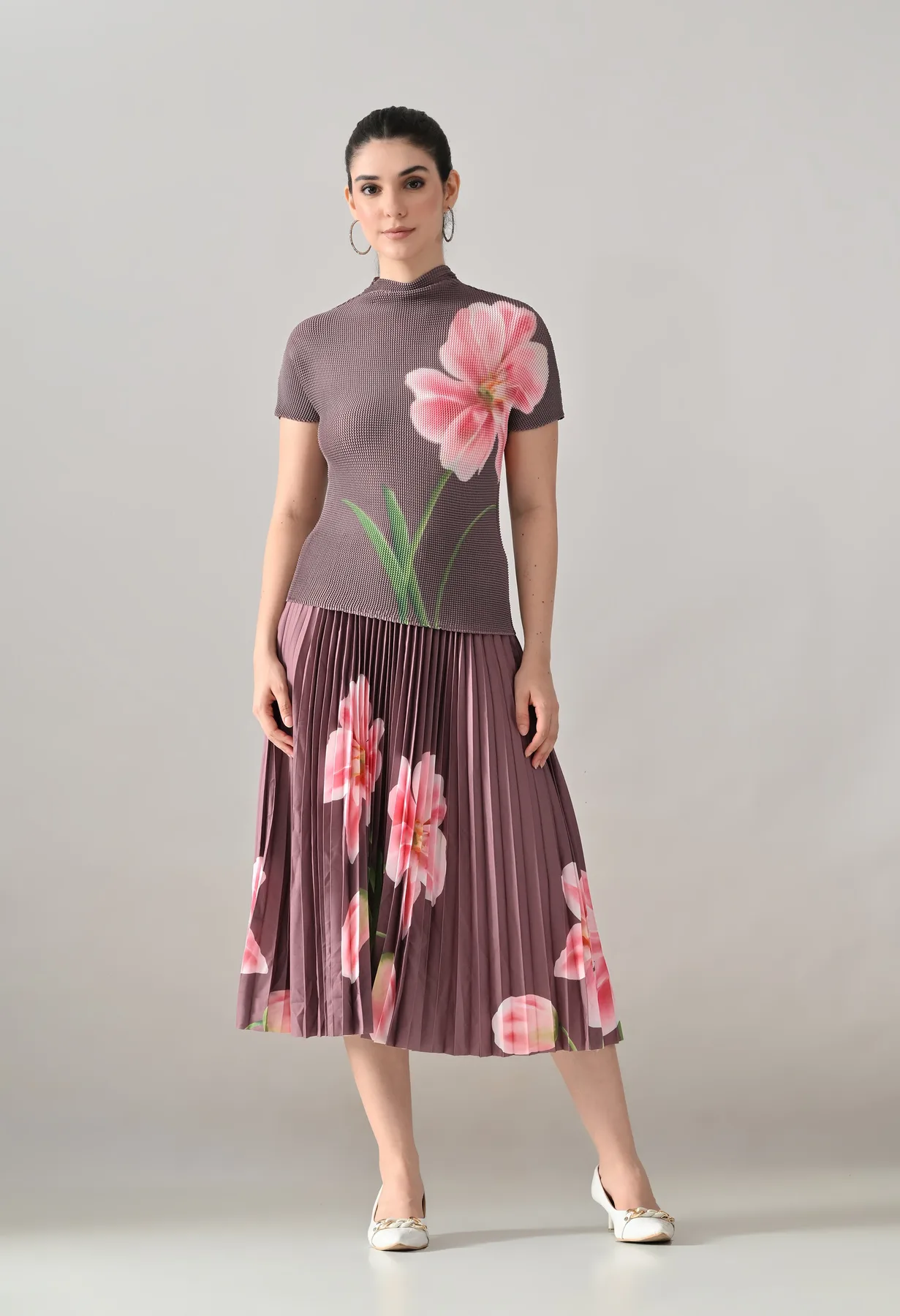 Floral Printed Pleated Two-Piece Set - Image 5