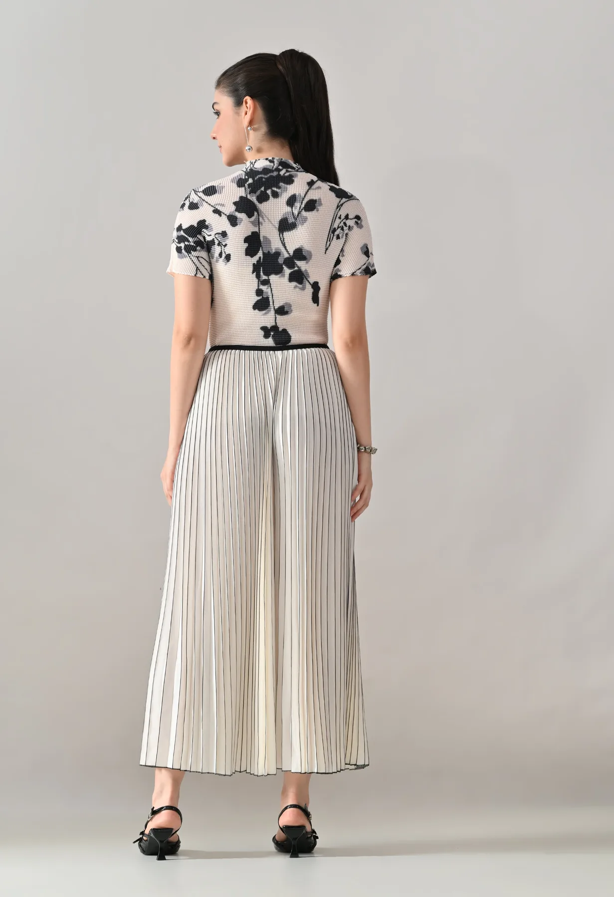 Textura Pleated Two-Piece Set - Image 3