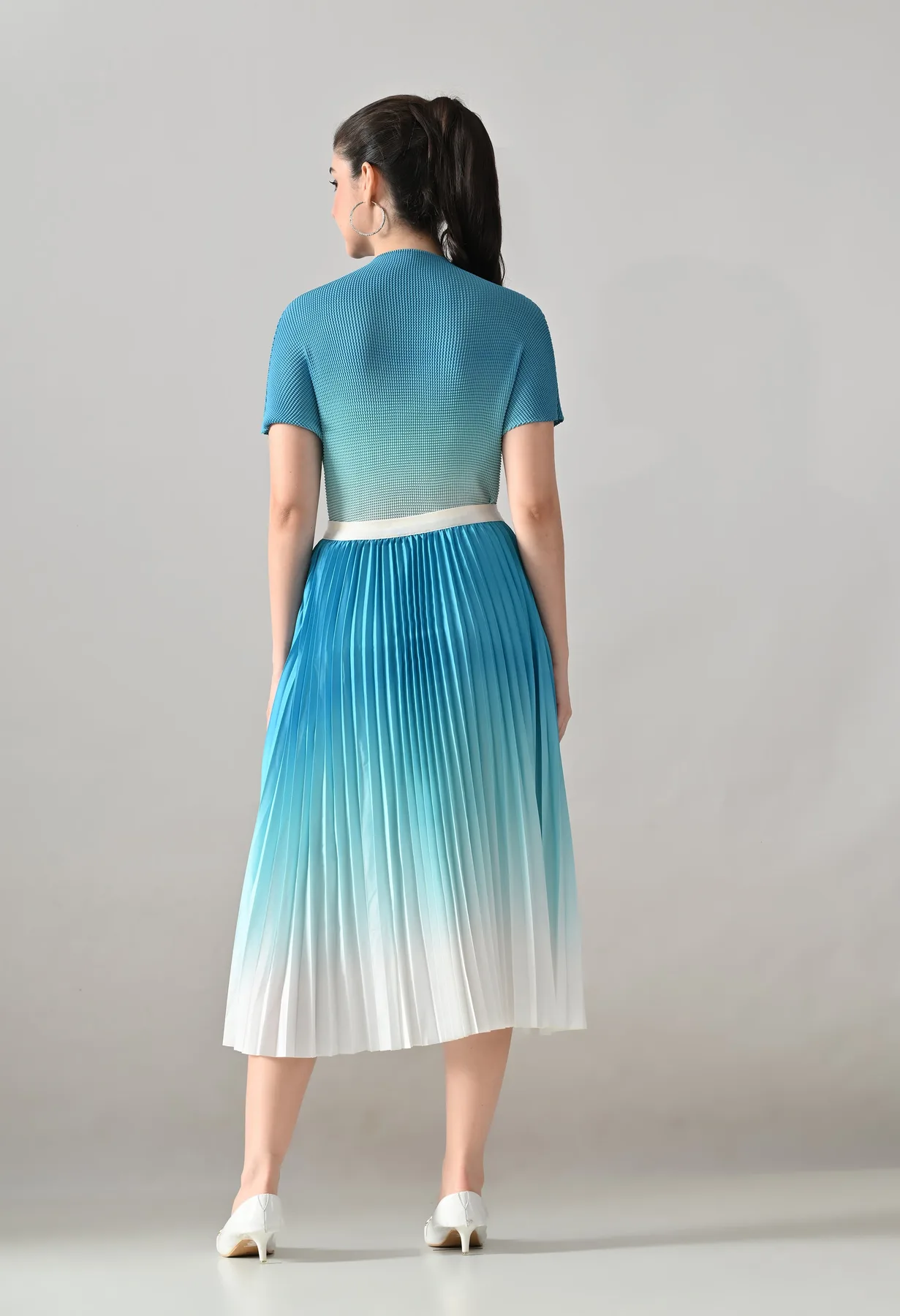 Ombre Pleated Two-Piece Set - Image 5