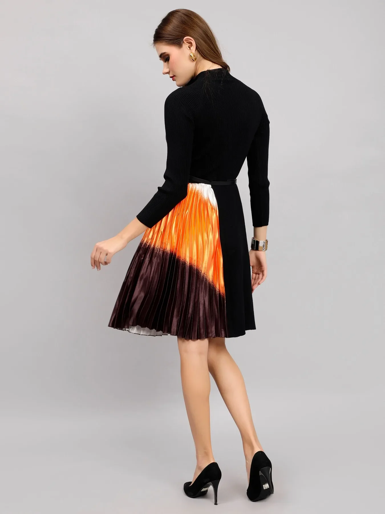 Winter Ribbed Pleated Dress - Image 4